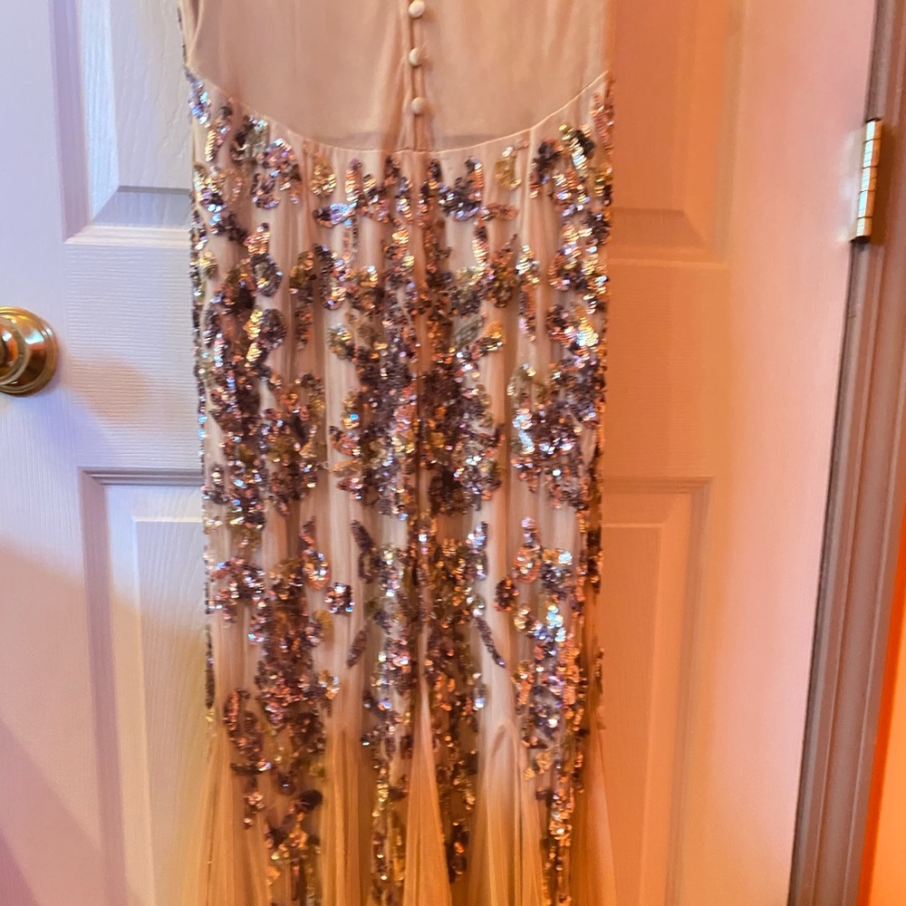 Beautiful Sequence Mermaid Style Gown - image 6